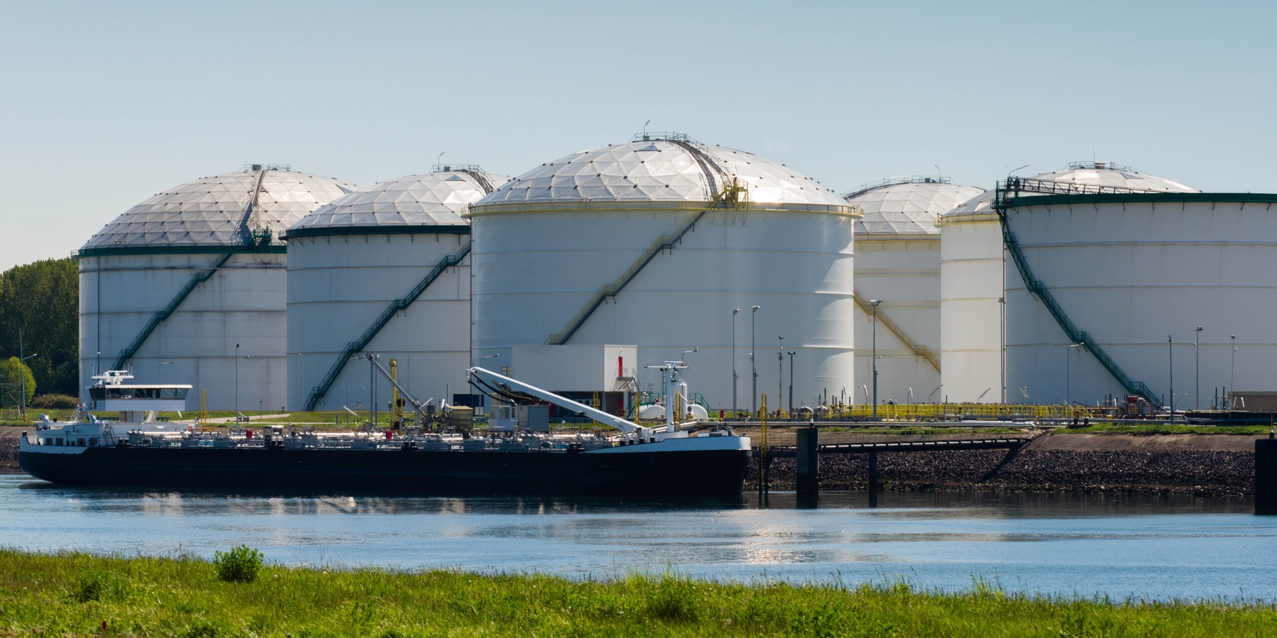 Excelerate Energy signs LNG purchase deal